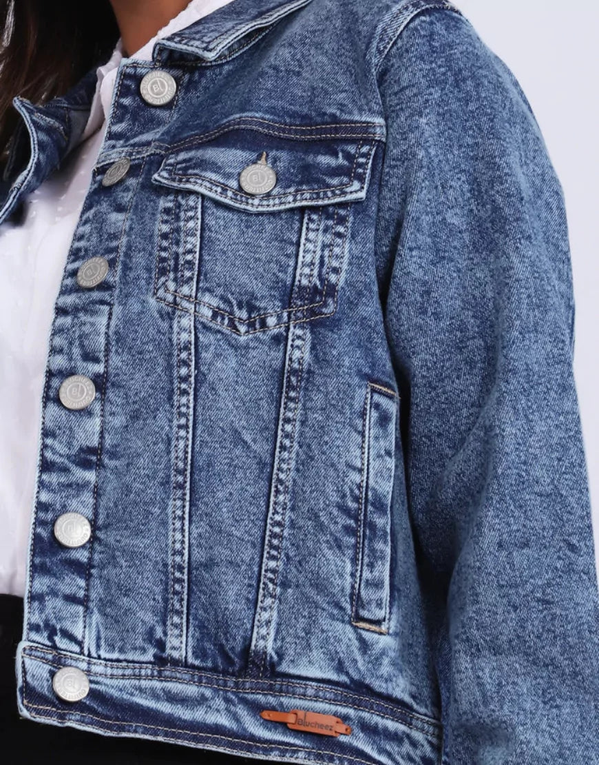 intage Women’s Blue Acid-Washed Denim Jacket